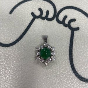 Pure natural green chalcedony necklace women's pendant collarbone chain gift